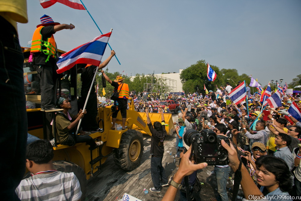 Revolution in Bangkok 2013 december