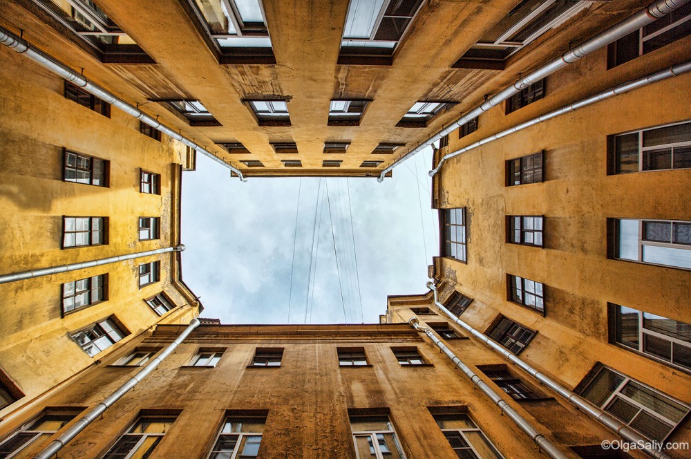 The Rooftop Tours in St. Petersburg, Russia. Roofing and different ...