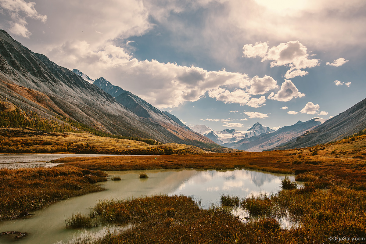 altai mountains hiking