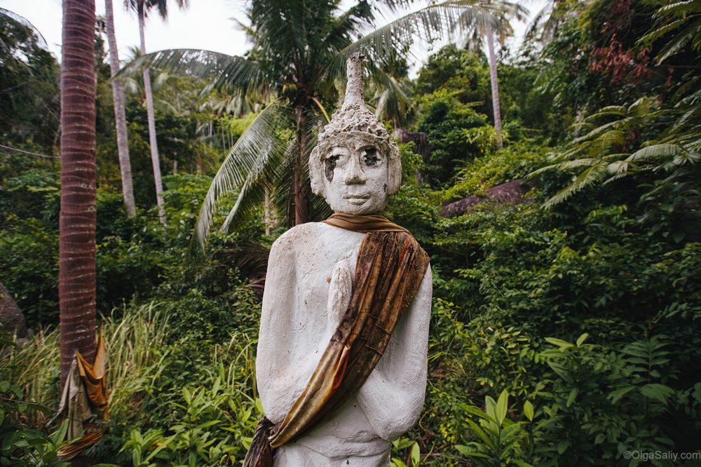 Abandoned statues with traces of bullets on Koh Samui (7)