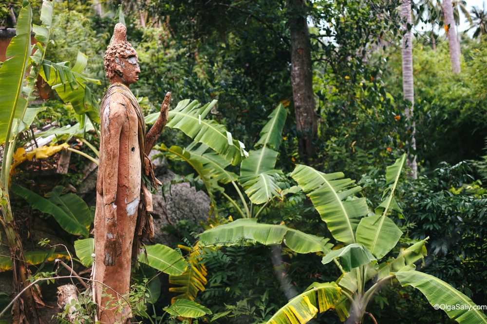 Abandoned statues with traces of bullets on Koh Samui (8)