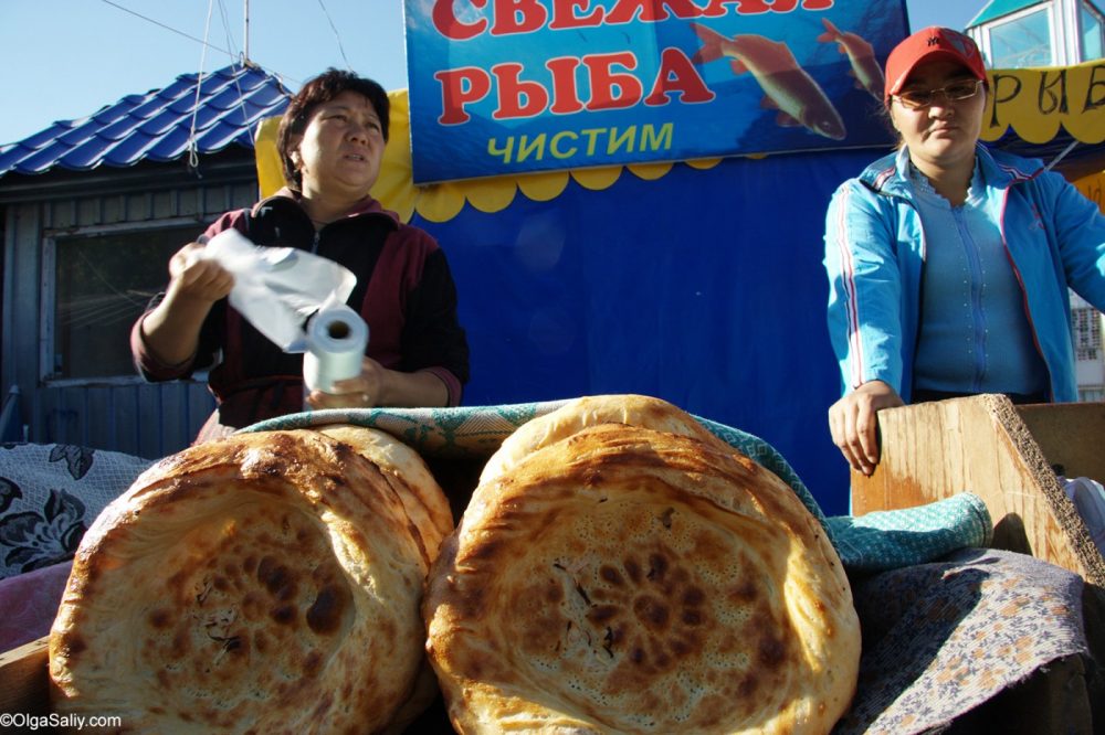 Kyrgyz flatbread