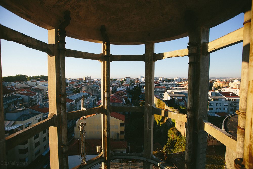 Abandoned Water tower in Monte do Tadeu